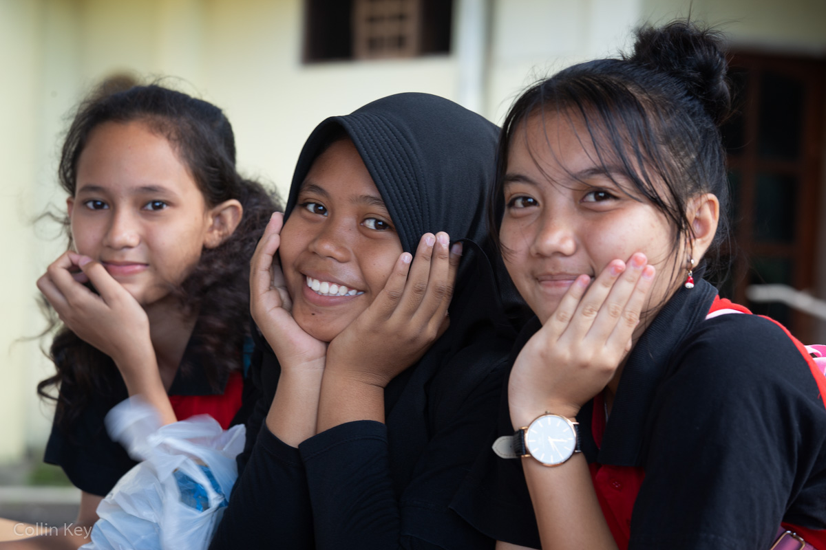 Mädchen-banda-naira