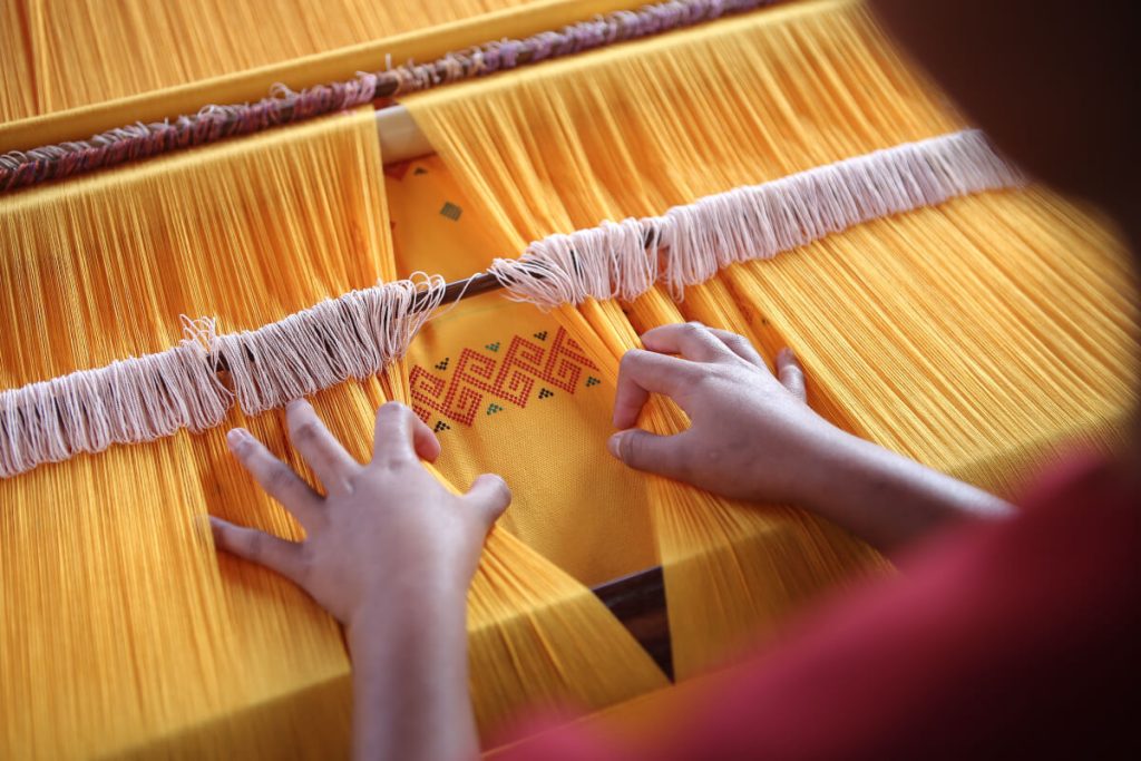 Entdecke die faszinierende Welt der Sulawesi Traditionellen Handwerkskunst