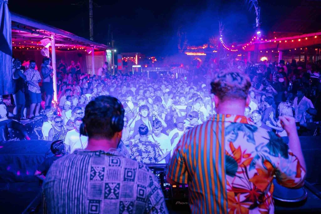 Bali: Oldmans - Party-Stimmung