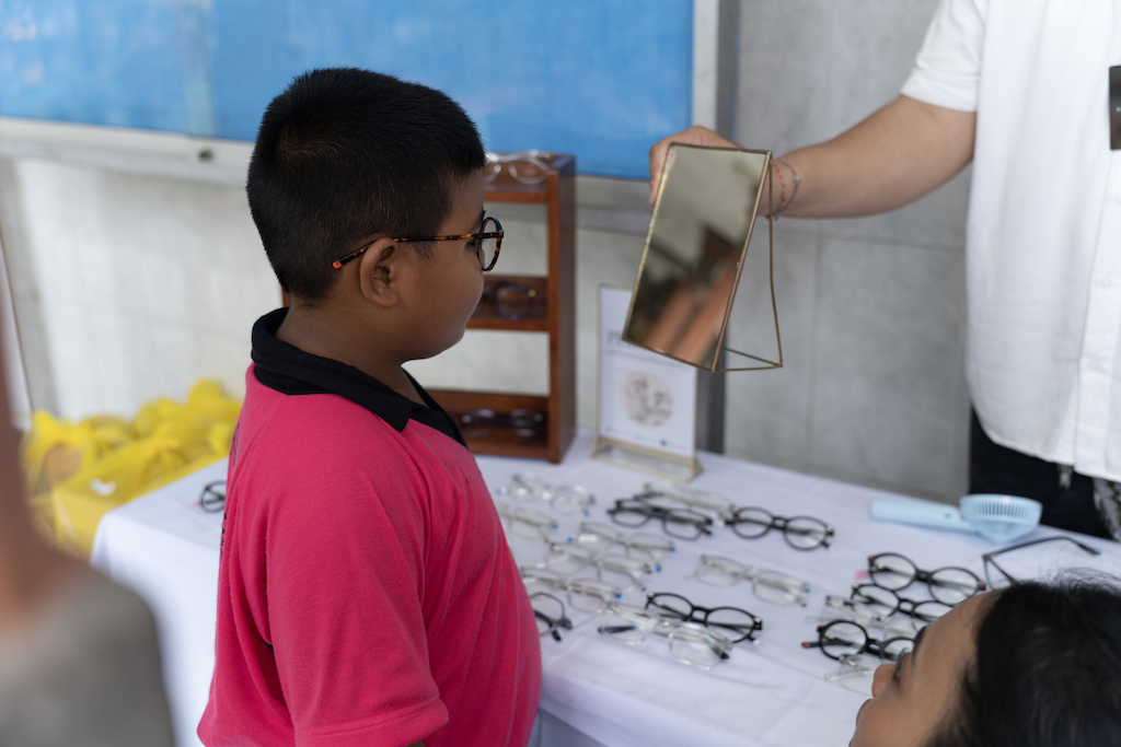 kostenlose-augentests-bali-indojunkie-maison-mata-lichtblicke-in-der-welt-16