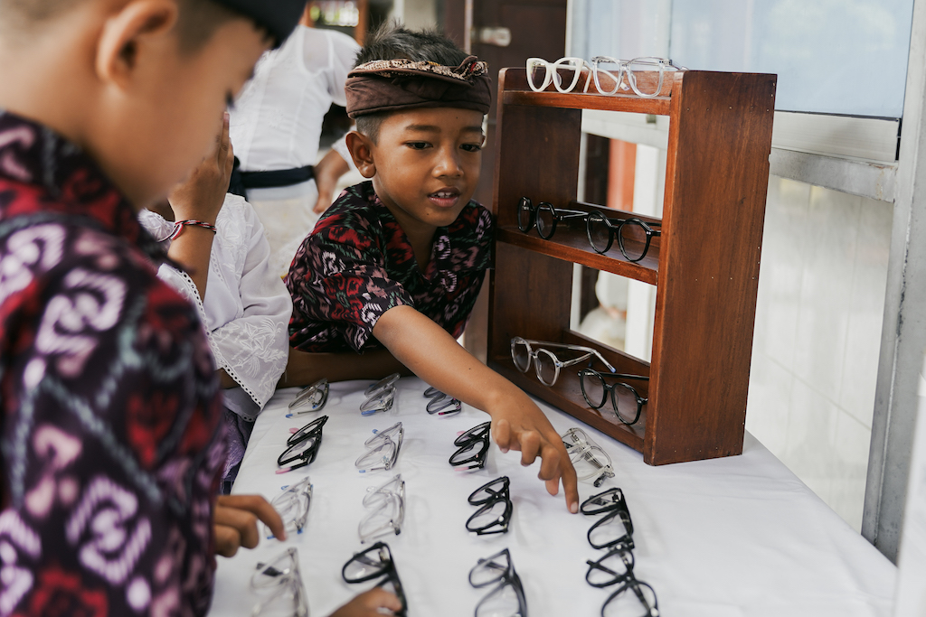 kostenlose-augentests-bali-indojunkie-maison-mata-lichtblicke-in-der-welt-18