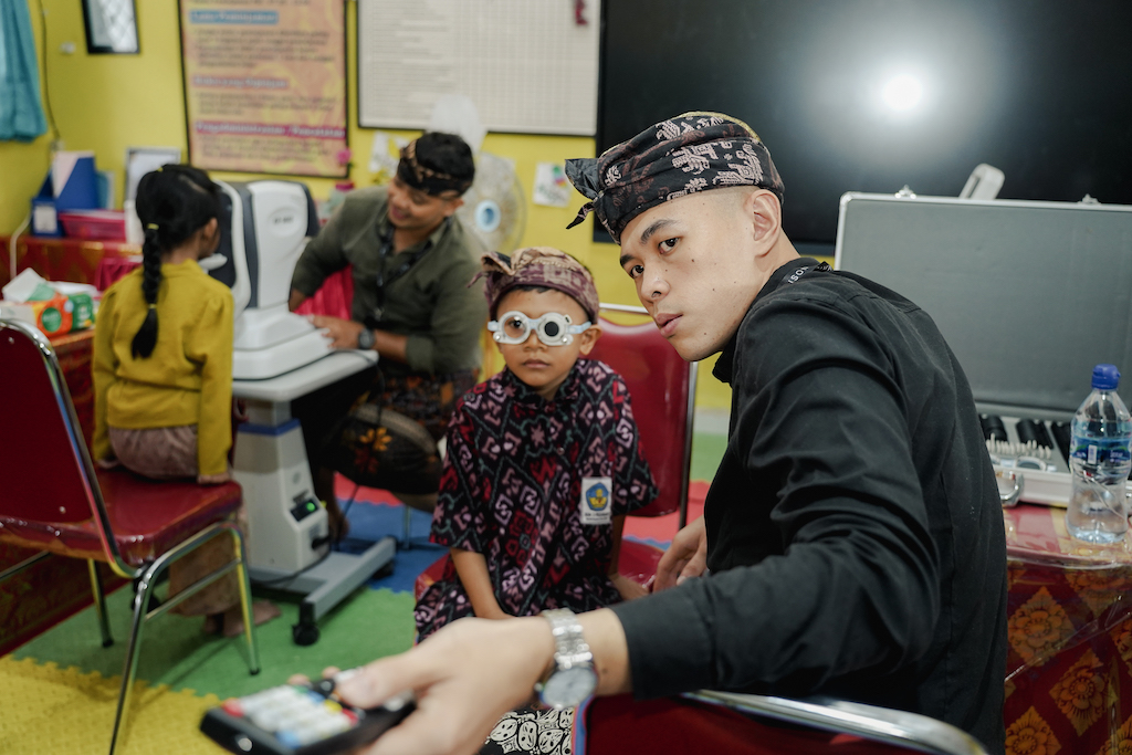 kostenlose-augentests-bali-indojunkie-maison-mata-lichtblicke-in-der-welt-2